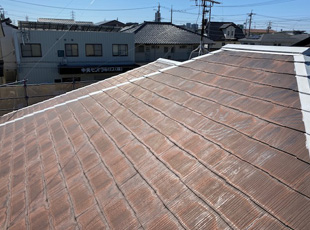 屋根の板金部分のさび止め完了